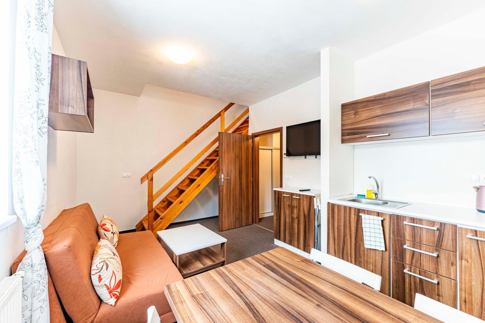 Apartmany Kouty Лоучна-над-Десноу Екстер'єр фото