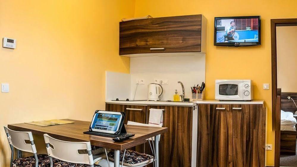 Apartmany Kouty Лоучна-над-Десноу Екстер'єр фото